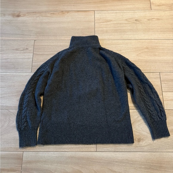 J.Crew Gray Cable Knit Half-Zip Sweater Super Soft Yarn - Picture 6 of 6